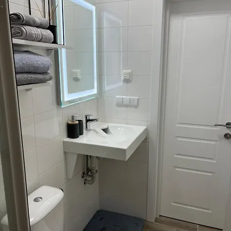 Venedu Apartament, Mano Jura 2, Kunigiskiai 